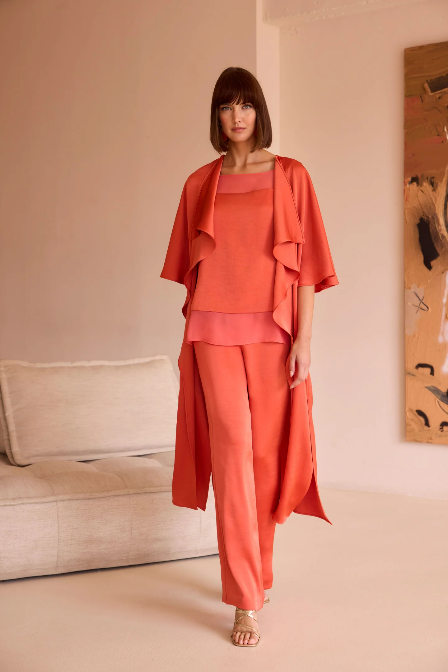 Conjunto Carla ruiz de tres piezas Pantalón, top y kaftan.