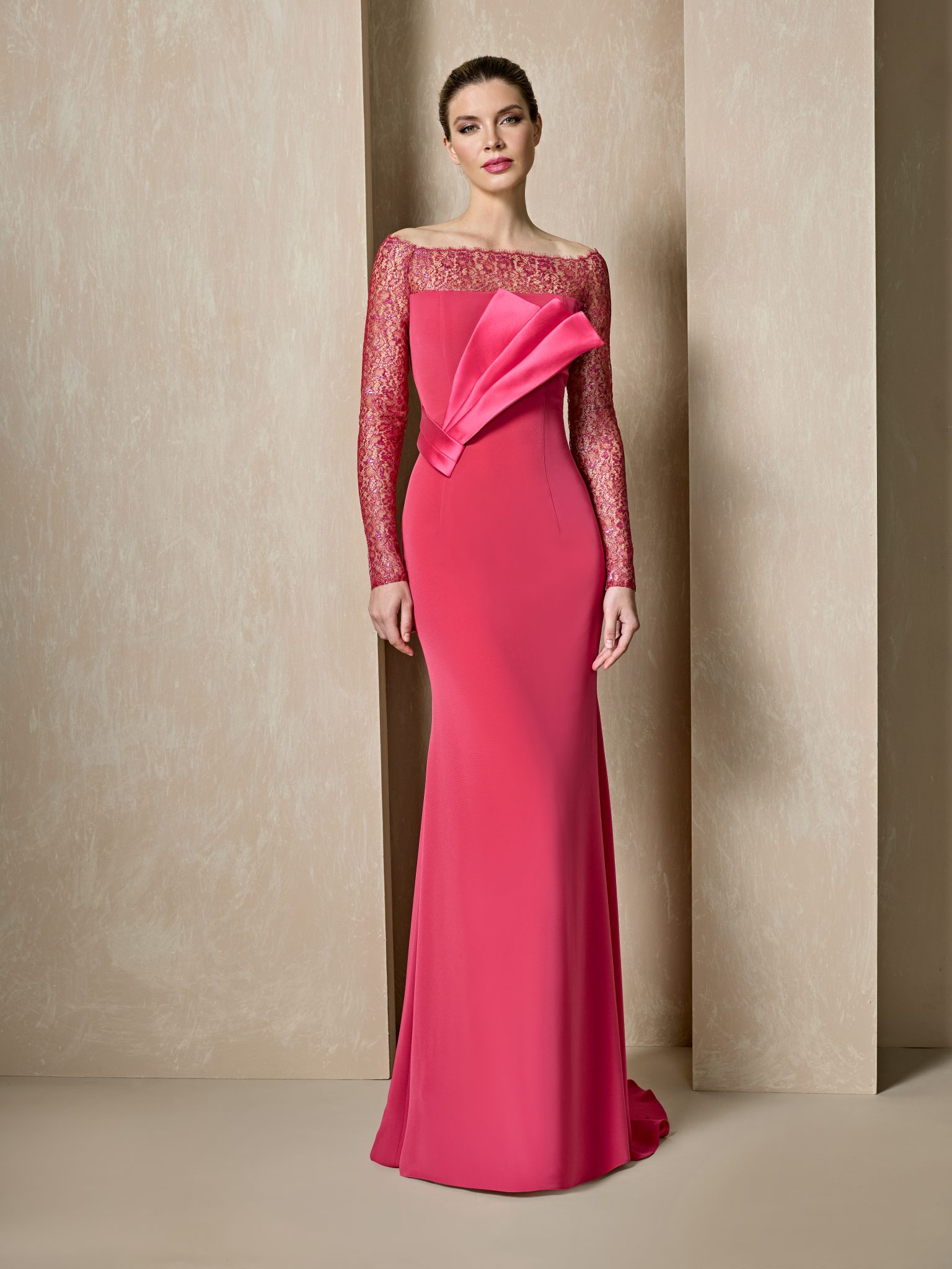 MOD. VARADO, ELEGANTE Y ACTUAL VESTIDO DE MADRINA